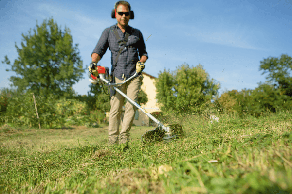 Herbes et entretien - Débroussailleuse thermique - Débroussailleuse thermique BCH 400 T EASY START