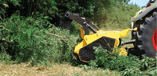 Matériel forestier - Broyeur de branches - Broyeur forestier XYLOR