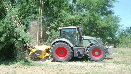 Matériel forestier - Broyeur de branches - Broyeur forestier XYLOR