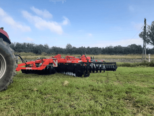 Travail du sol - Déchaumeur à dents - Cover crops en X autoporteur pulvériseur COMPACT +