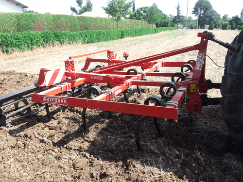 Travail du sol - Déchaumeur à dents - Canadien porté C30 - CL35 - CLR35