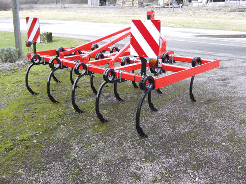 Travail du sol - Déchaumeur à dents - Canadien porté C30 - CL35 - CLR35