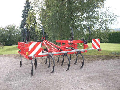 Travail du sol - Déchaumeur à dents - Canadien porté C30 - CL35 - CLR35